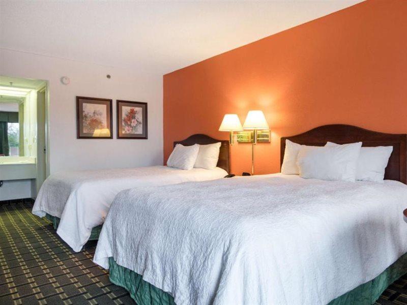 Dublin Inn And Suites Kültér fotó